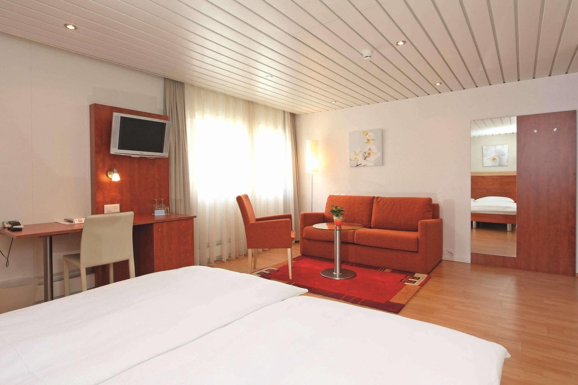 Aarauerhof - Self Check-In Hotel Exterior photo